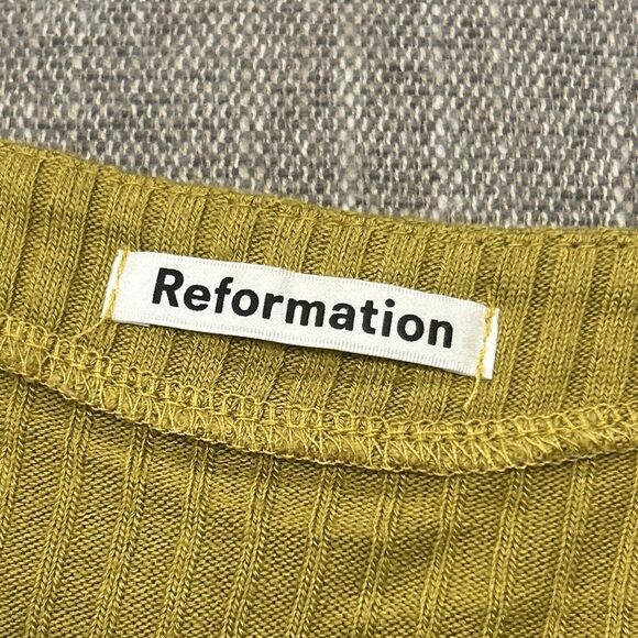 Reformation Top Womens XL One Button Ribbed Chartreuse Knit Soft Stretch - Picture 2 of 5